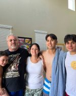 2022-8v - Family Reunion at Emerson Home